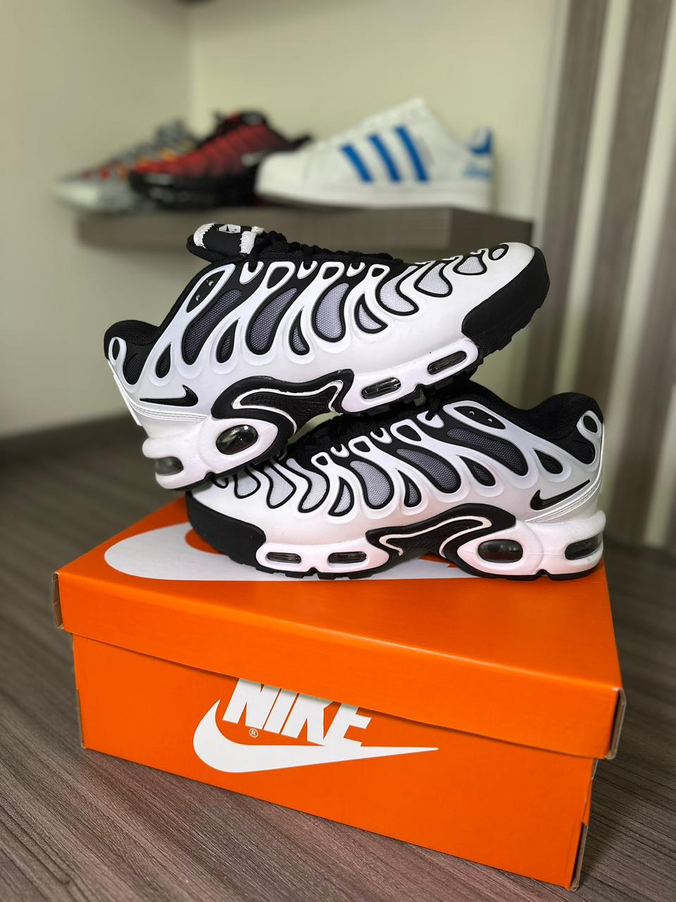 Nike Air Max Plus Drift